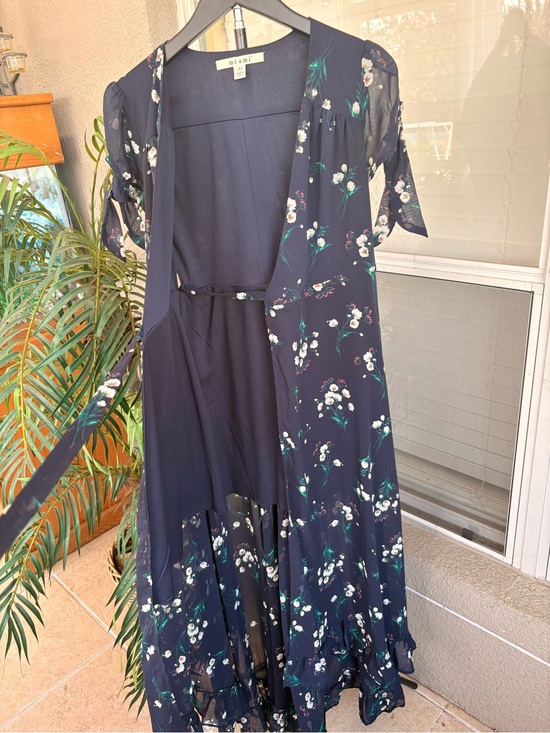 miami Dresses & Skirts - miami navy floral wrap midi dress